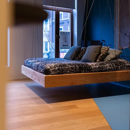 The Hide Aparthotel 3*