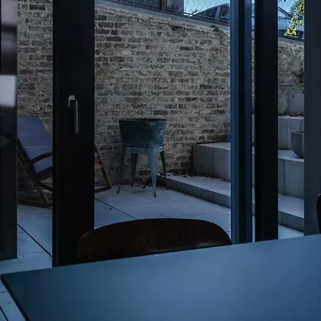 The Hide Aparthotel 3*