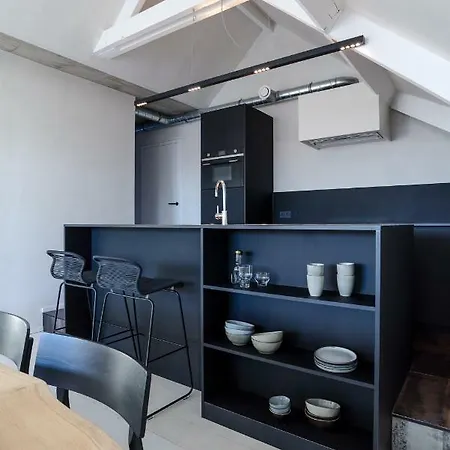 The Hide Apartmanhotel 3*